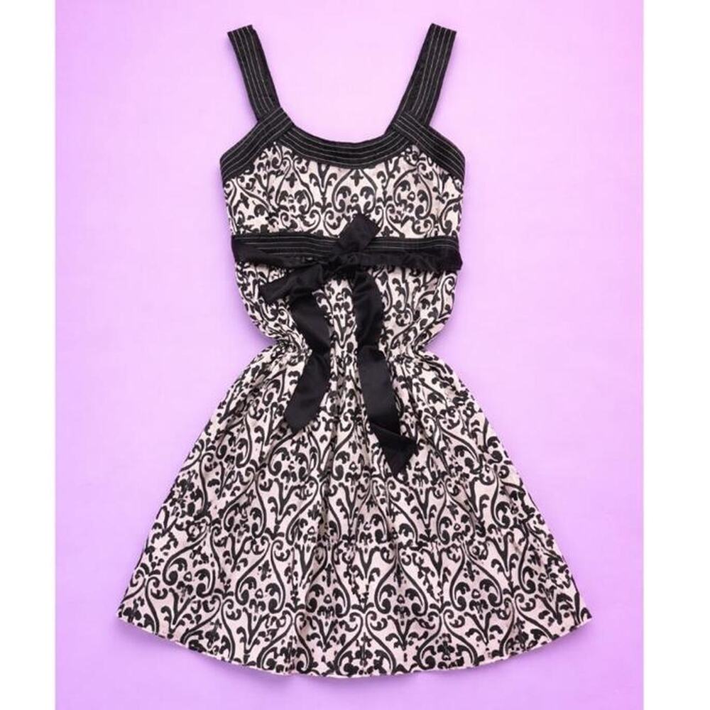 Black and white mini babydoll